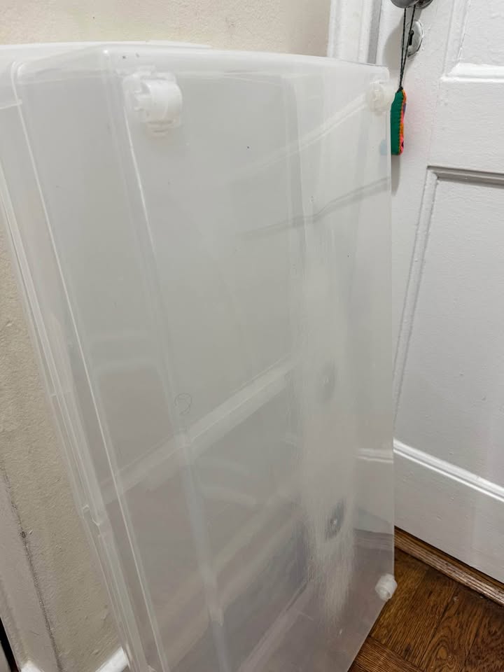 Container store storage with wheels - photo 5