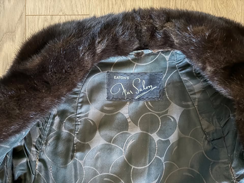 VINTAGE FULL LENGTH BLACK MINK COAT and HAT - photo 3