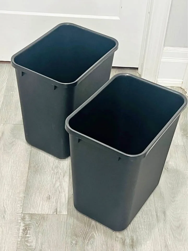 2 pack Medium Black Waste Bins thumbnail