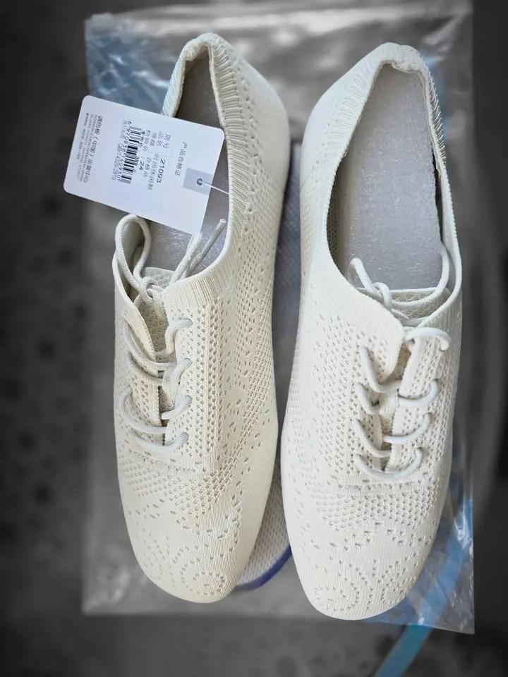 Brand New Women's Flats (US9) image indicator(3)