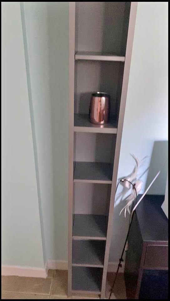 Narrow shelf (Ikea)