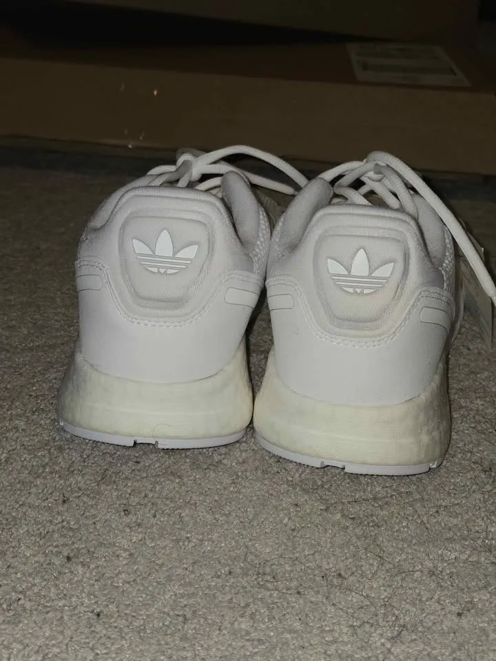 Brand New Shoes - Wrong Size ! image indicator(5)