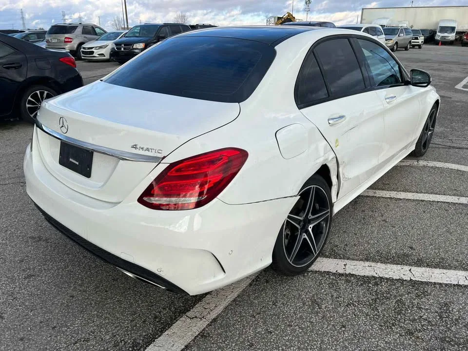 2016 Mercedes-Benz C-Class image indicator(4)