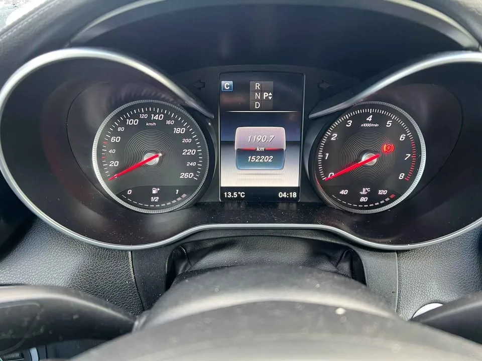 2016 Mercedes-Benz C-Class image indicator(8)