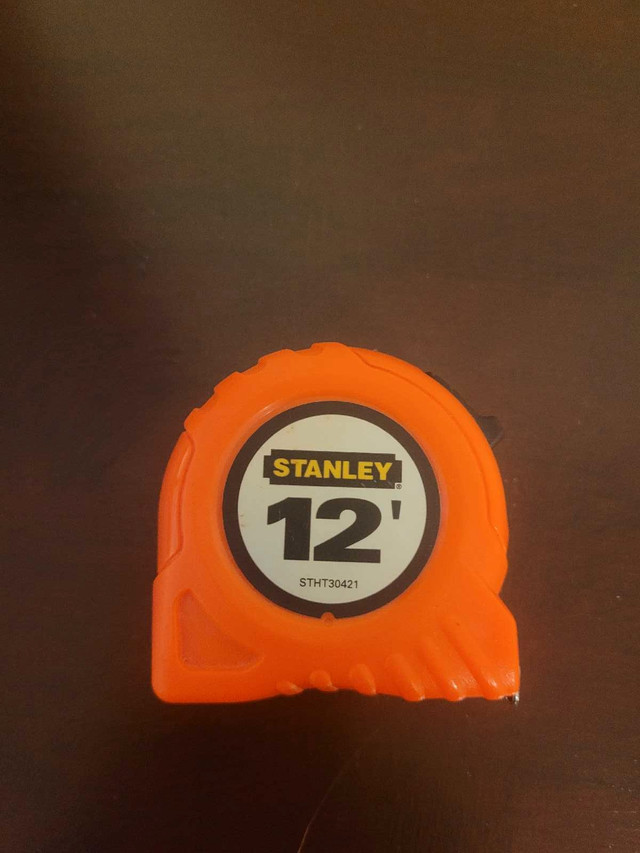Orange Stanley 12' Tape Measure Tool