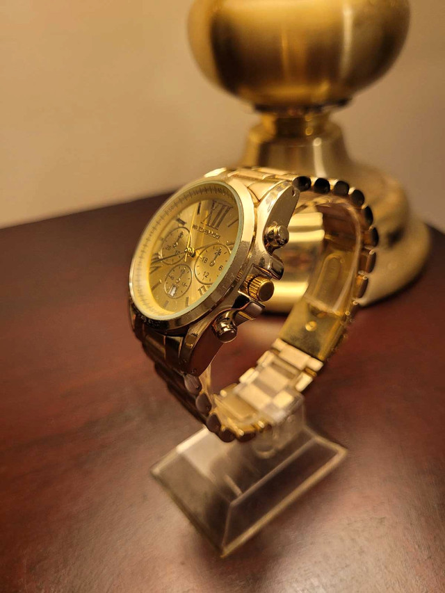 Brand New Women's Gold Watch with Chronograph Roman Dial - photo 2