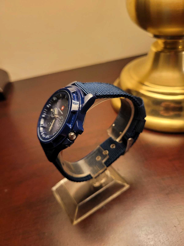 Brand New Navy Blue Swiss Army watch - photo 2