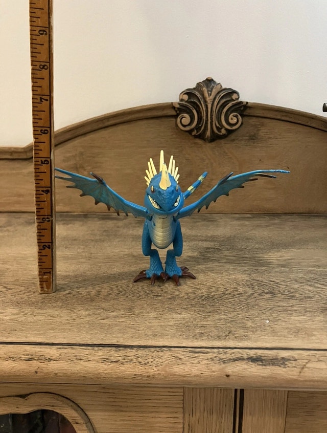 SpinMaster HTTYD Defenders of Berk STORMFLY D