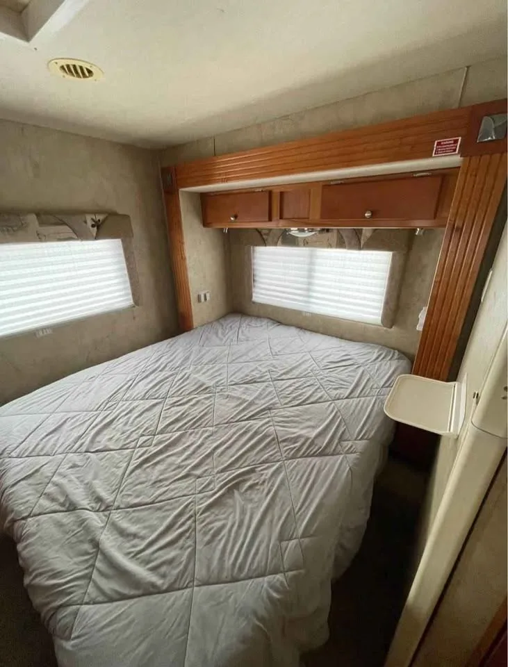 2007 Gulf Stream B Touring Cruiser image indicator(10)