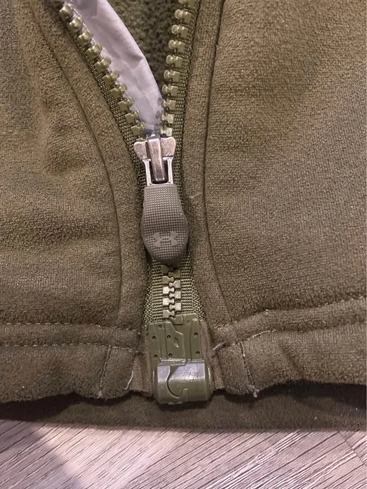 Under Armour Kids Fleece Zip Up Sweater YOUTH LARGE image indicator(9)