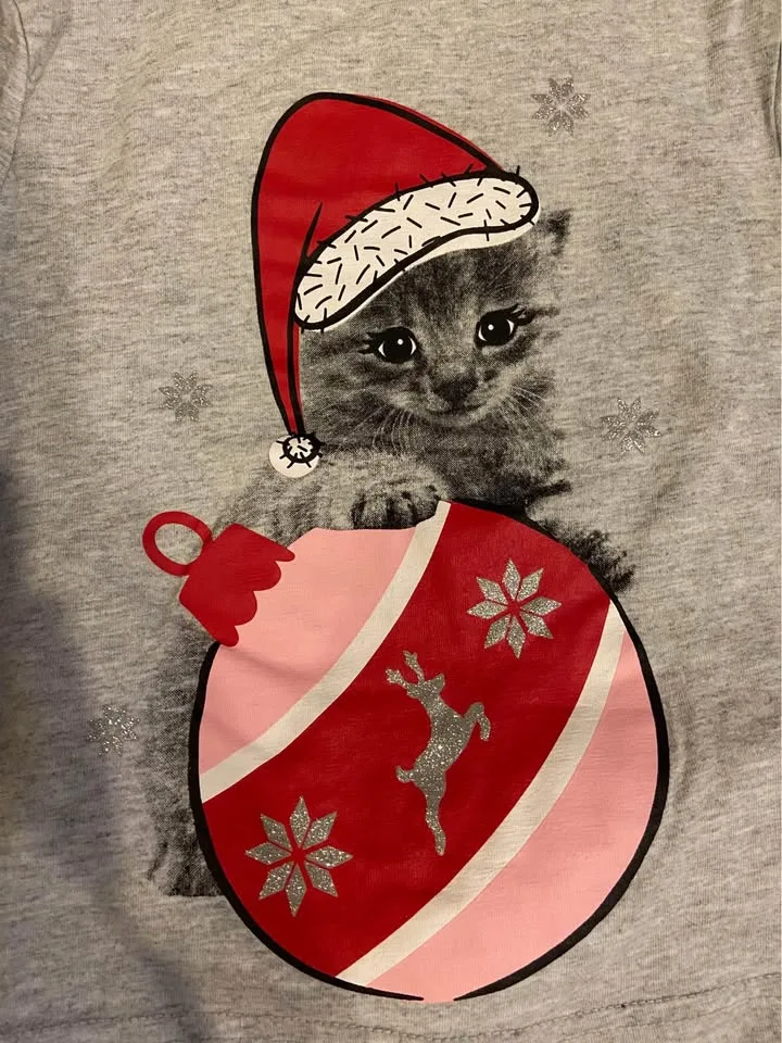 EUC: 2-Piece Girls Christmas Pajama Set Size XS (4-5 years) image indicator(7)