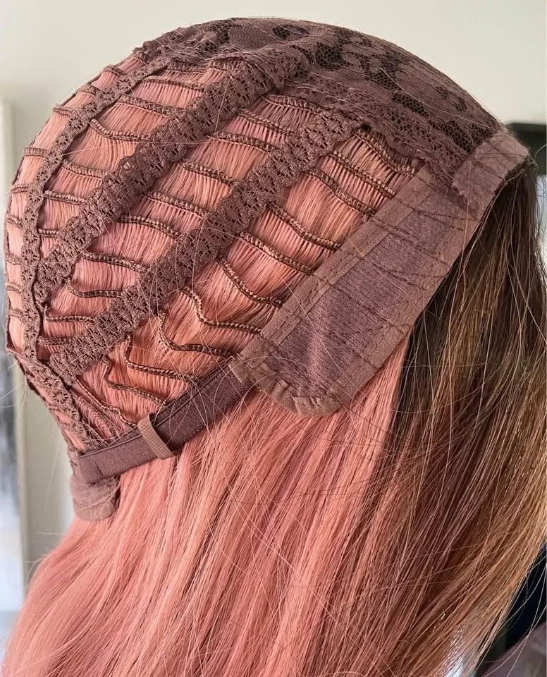 NEW: Long Wavy Ombré Pink Synthetic Wig image indicator(9)