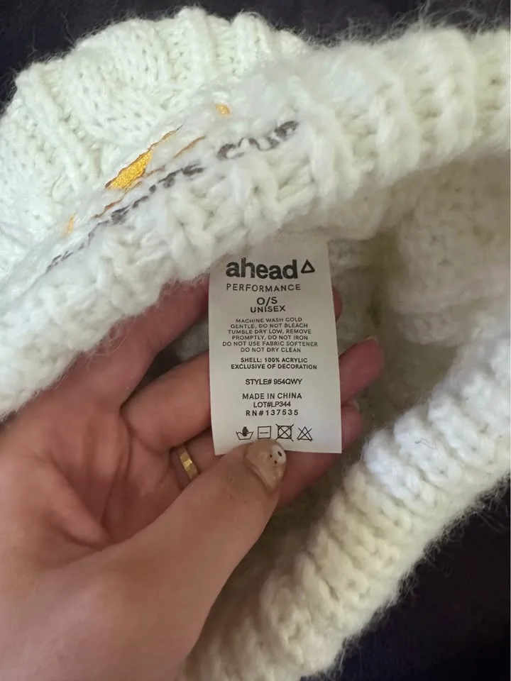 New! White knit cap (toque), unisex, president cup image indicator(3)