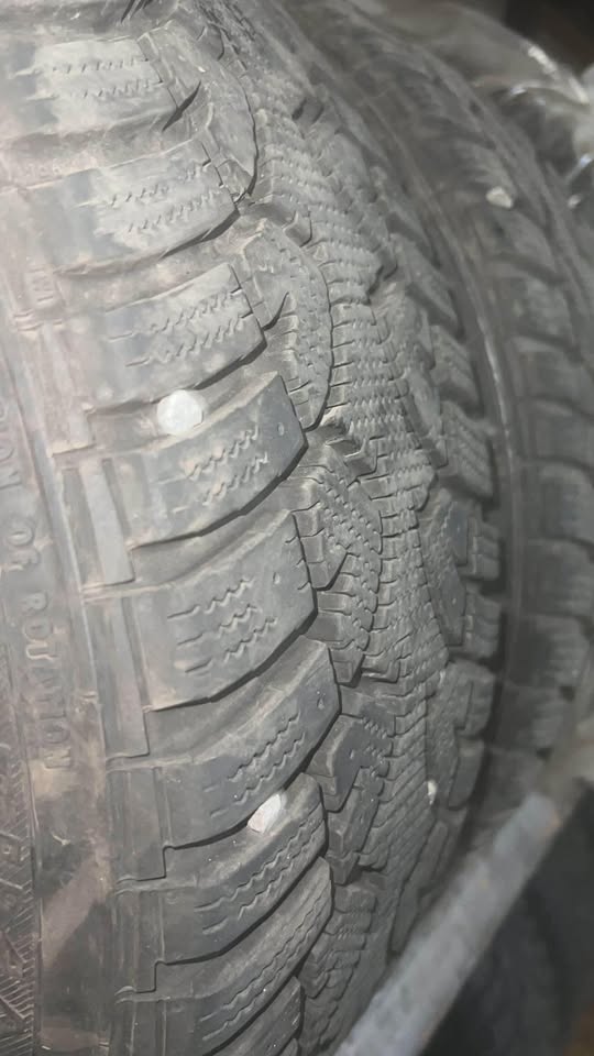 Golf / GTI / Golf R Winter Tires 205/50/17 with rims 5x100 - photo 2