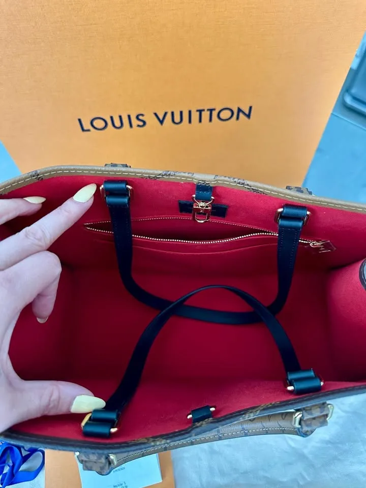 Authentic Louis Vuitton OTG MM Size image indicator(4)