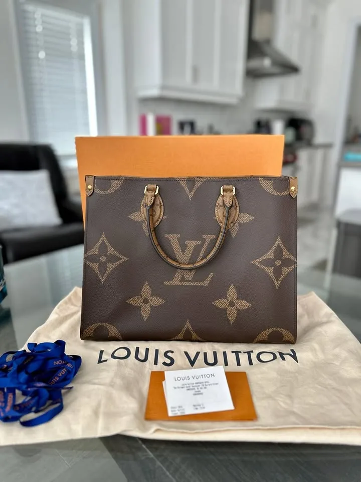 Authentic Louis Vuitton OTG MM Size image indicator(5)