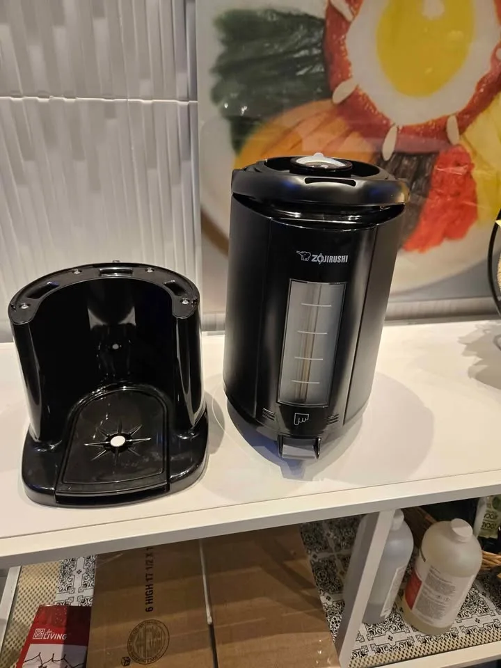 Zojirishi beverage dispenser.$90For 1 dispenser. image indicator(4)