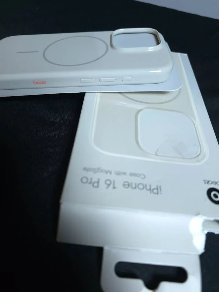 BEATS IPHONE 16 PRO - SUMMIT STONE BEIGE CASE image indicator(4)