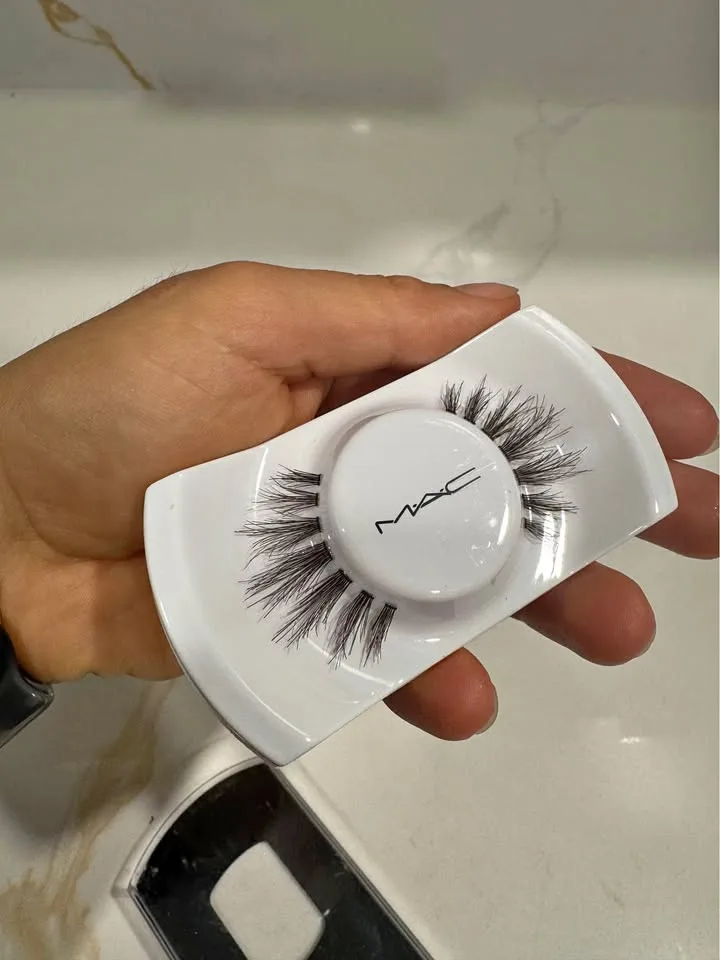 NEW MAC Lashes #35