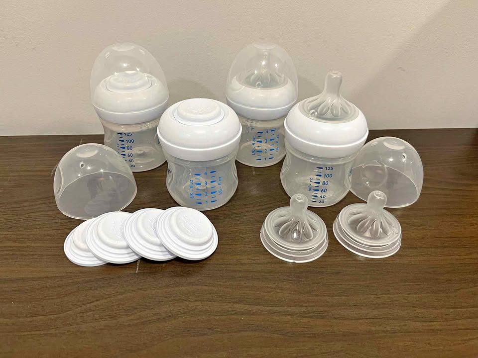 Phillips Avent 4oz Bottles