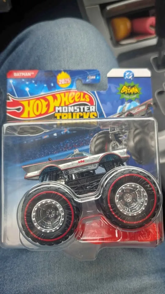 💥Treasure Hunt💥Hot Wheels '25: Batmobile Monster Truck