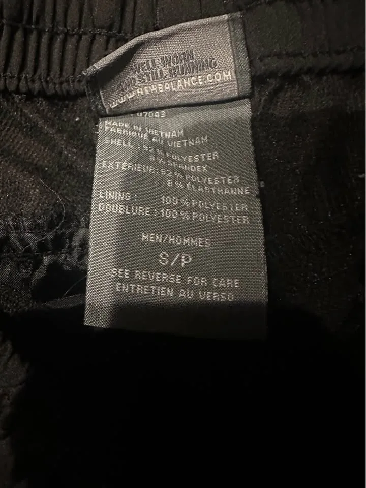 New Balance men’s Joggers image indicator(4)