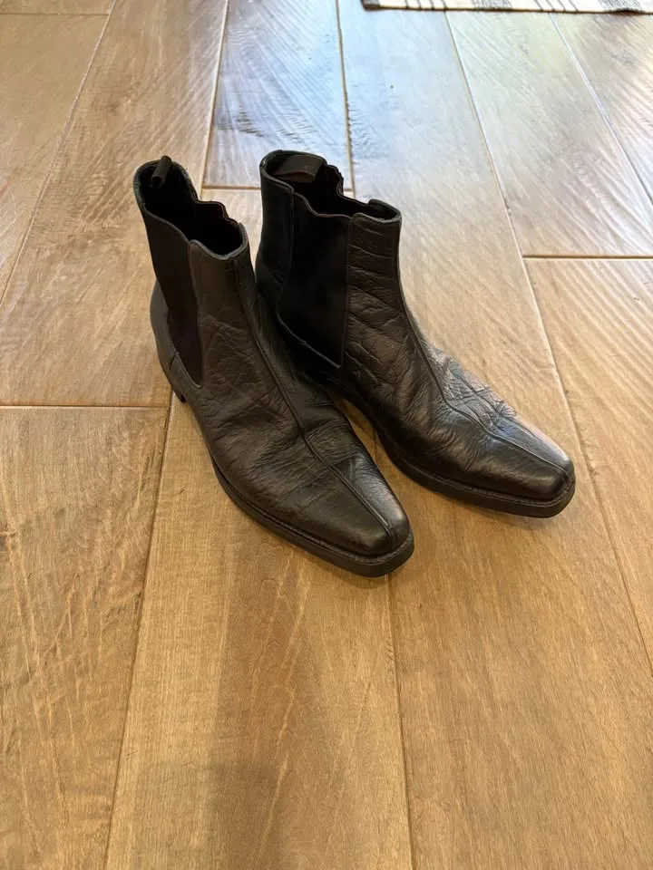 Men’s Prada Chelsea Boots image indicator(9)