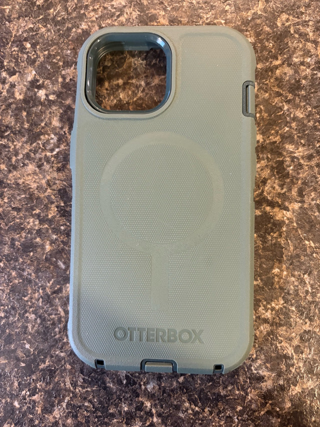 iPhone 16e/15/14/13 OtterBox case