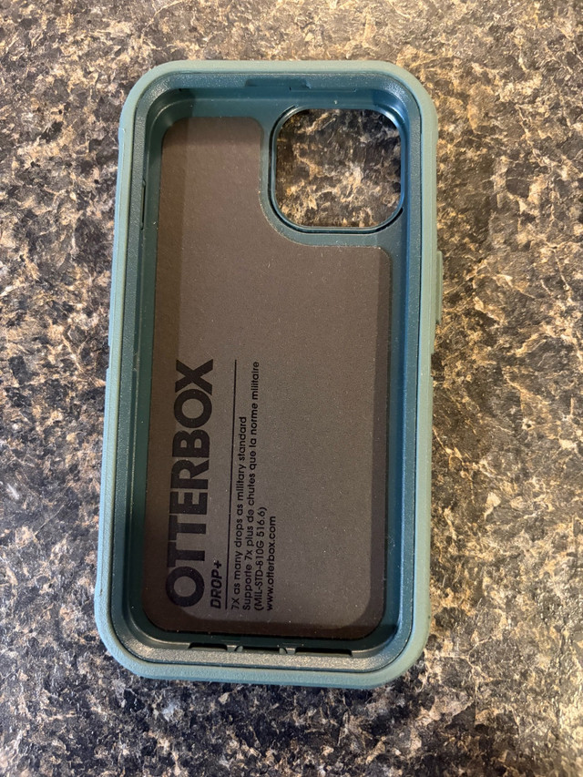 iPhone 16e/15/14/13 OtterBox case - photo 2