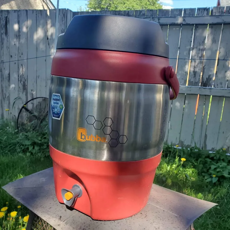 Bubba 384 Oz insulated dual wall water tank image indicator(2)