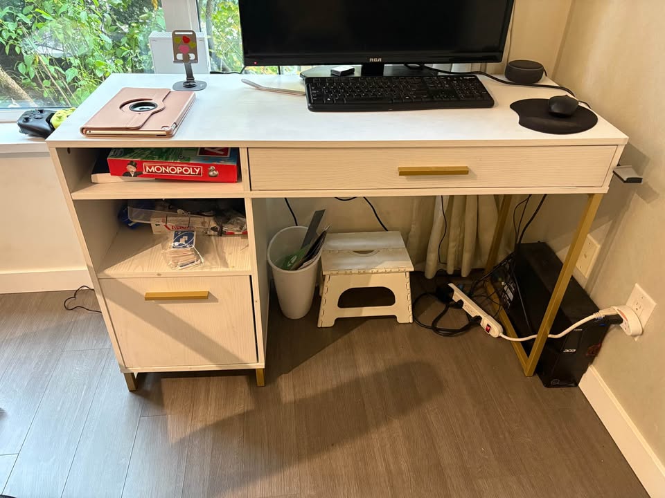 White Computer Desk - photo 2