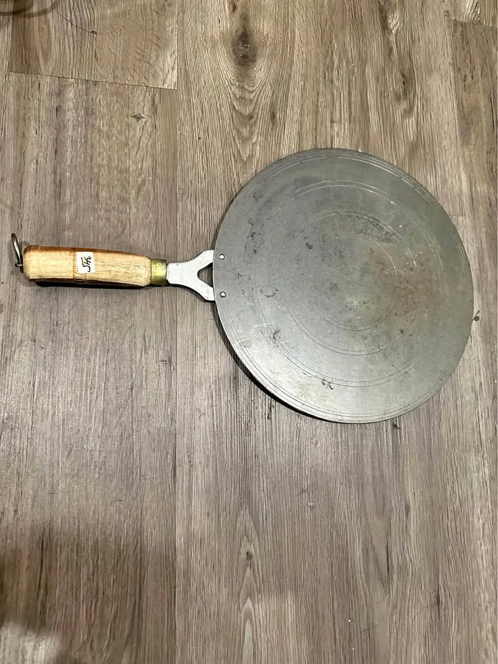 Iron pan/Tawa