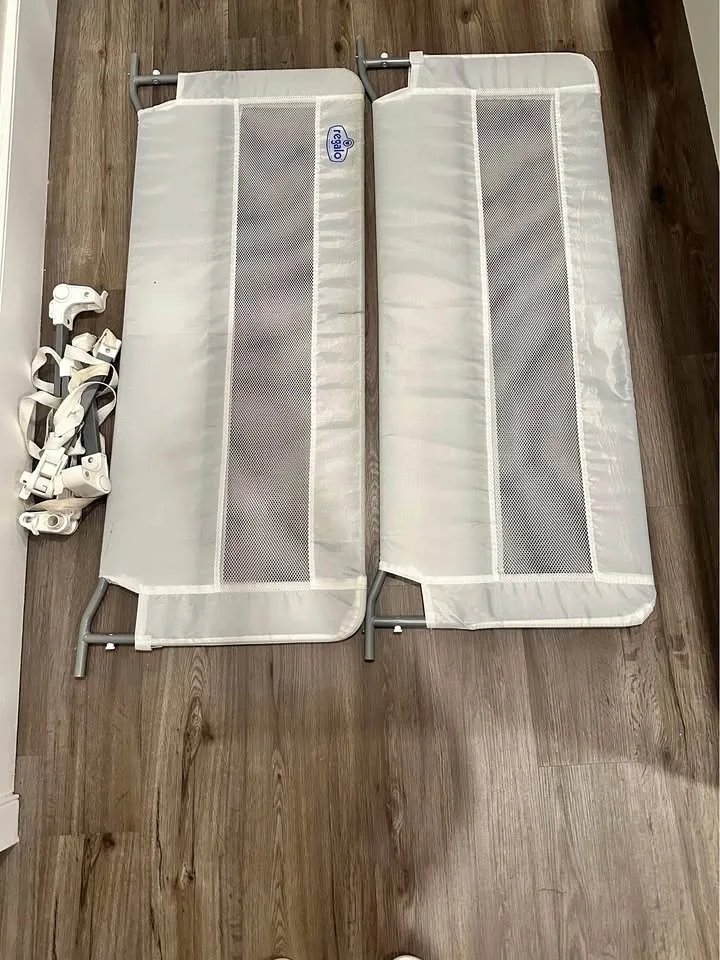 Regalo swing down bed rails