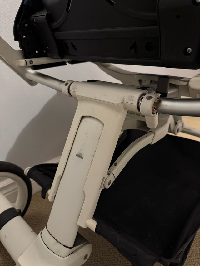 Inglesina Stroller + Ride-On Board – Reclines Fully, Easy Fold - photo 5