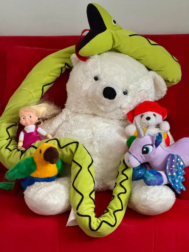 Big teddy bear + bundle of cute stuffed toys! ‍❄️