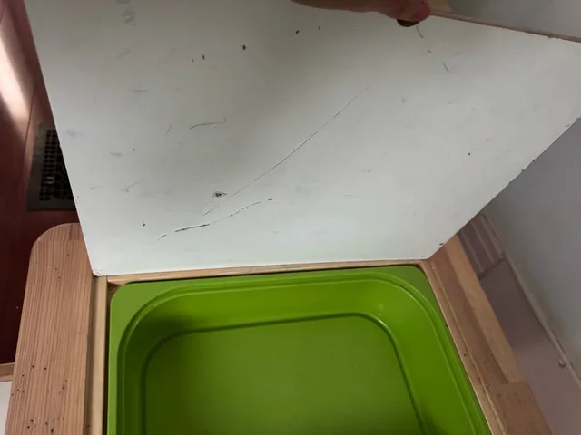 IKEA kids table image indicator(5)