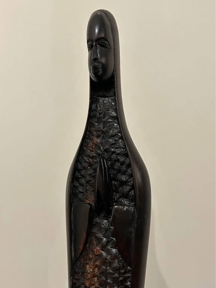 Vintage Hand-Carved Wooden Sculpture - photo 3