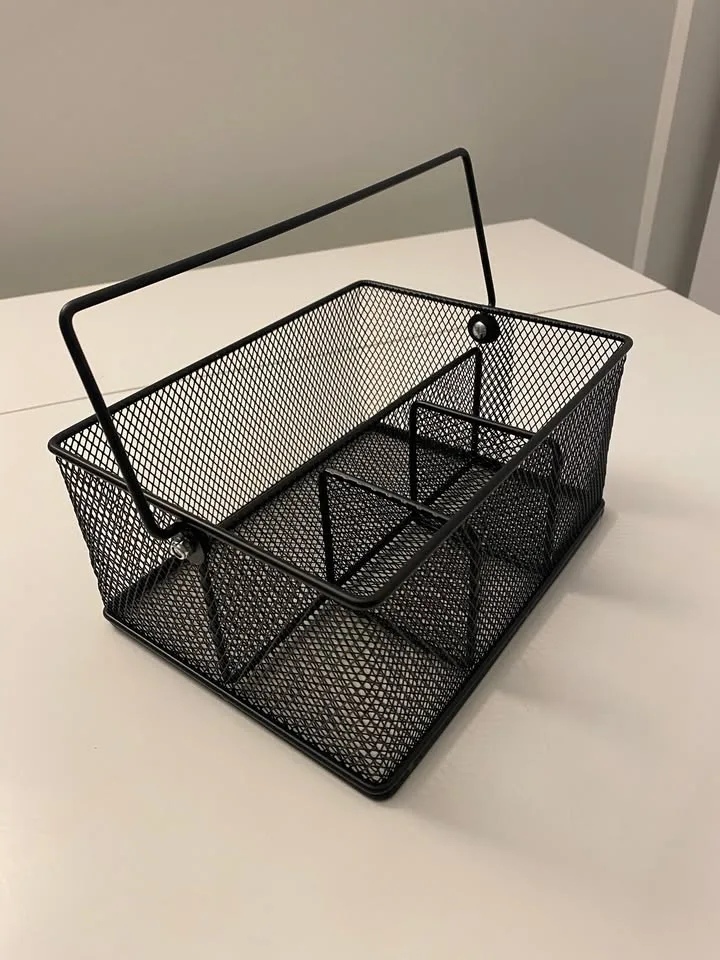 Metal Mesh Utensil Basket with 4 Compartments & Handle image indicator(2)