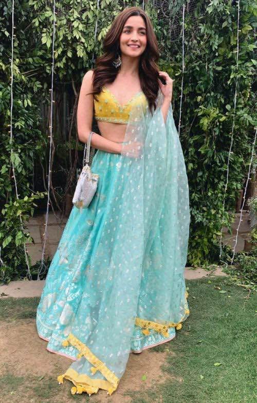 Celebrity Wedding lehengas - photo 3