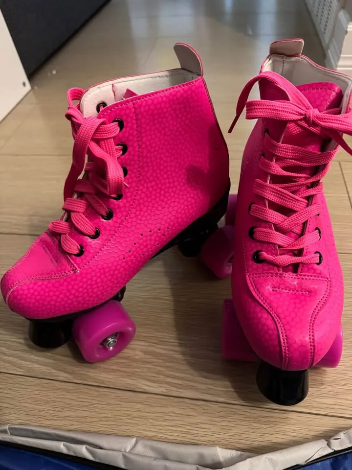 Roller Skates for Women, Cozy PU Leather High-top, size 8 image indicator(2)