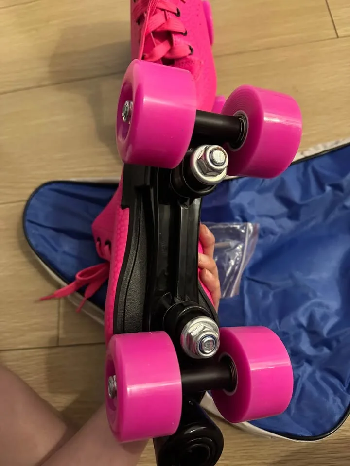 Roller Skates for Women, Cozy PU Leather High-top, size 8 image indicator(4)