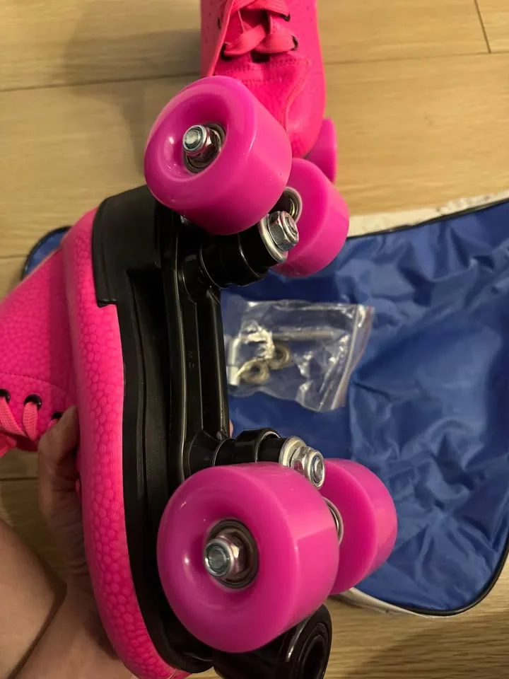 Roller Skates for Women, Cozy PU Leather High-top, size 8 image indicator(5)