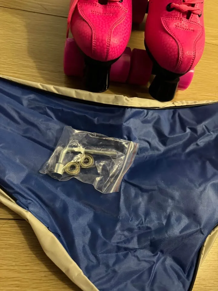 Roller Skates for Women, Cozy PU Leather High-top, size 8 image indicator(6)