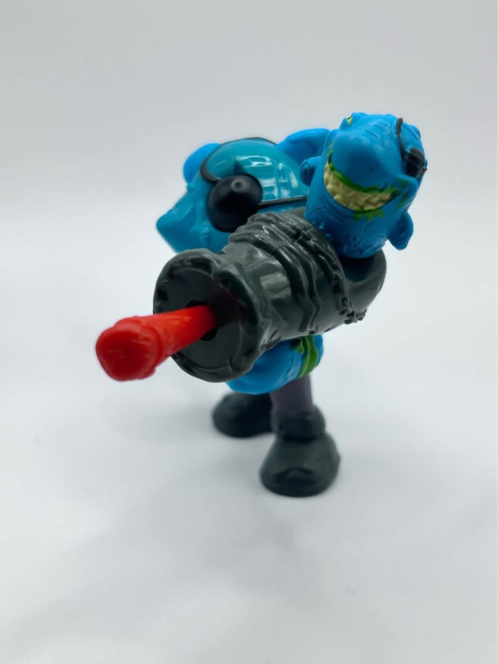 Grossery Gang Pirate Sharrrk w/ Mini Figure & Gun - photo 2