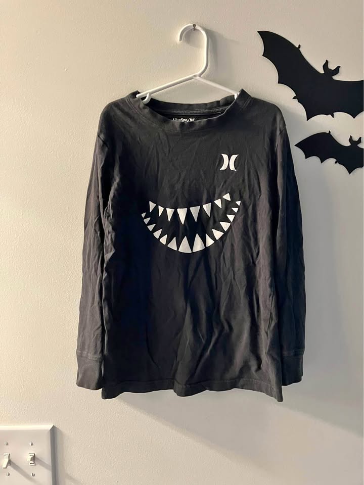 Boys Long Sleeve Shirt Hurley Size Small (7/8)