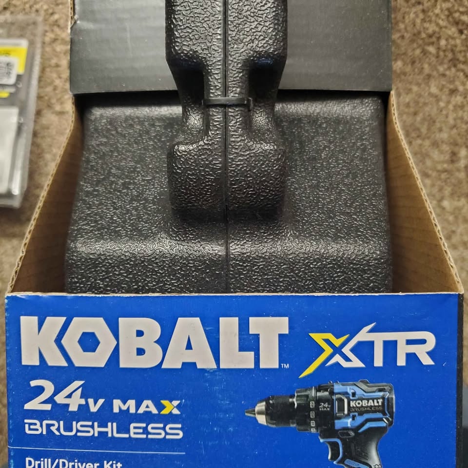 Kobalt 24V Cordless Drill 2 Batteries - photo 4