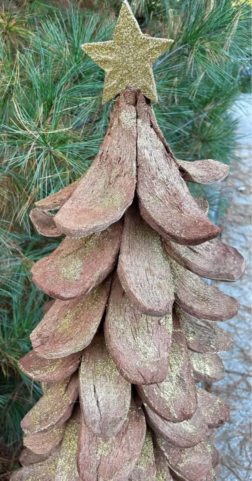 Whimsical Christmas Tree - Wood Bark Golden Glitter Star image indicator(5)