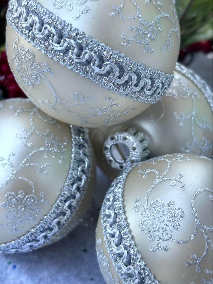 Vintage Ornaments - Blown Glass Gold Silver Glitter - photo 2