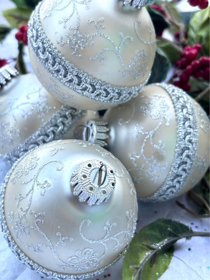 Vintage Ornaments - Blown Glass Gold Silver Glitter - photo 4