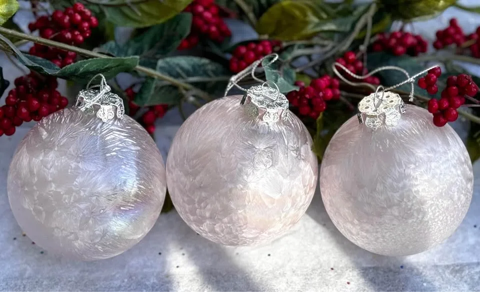 Vintage Round Glass Ornaments image indicator(4)